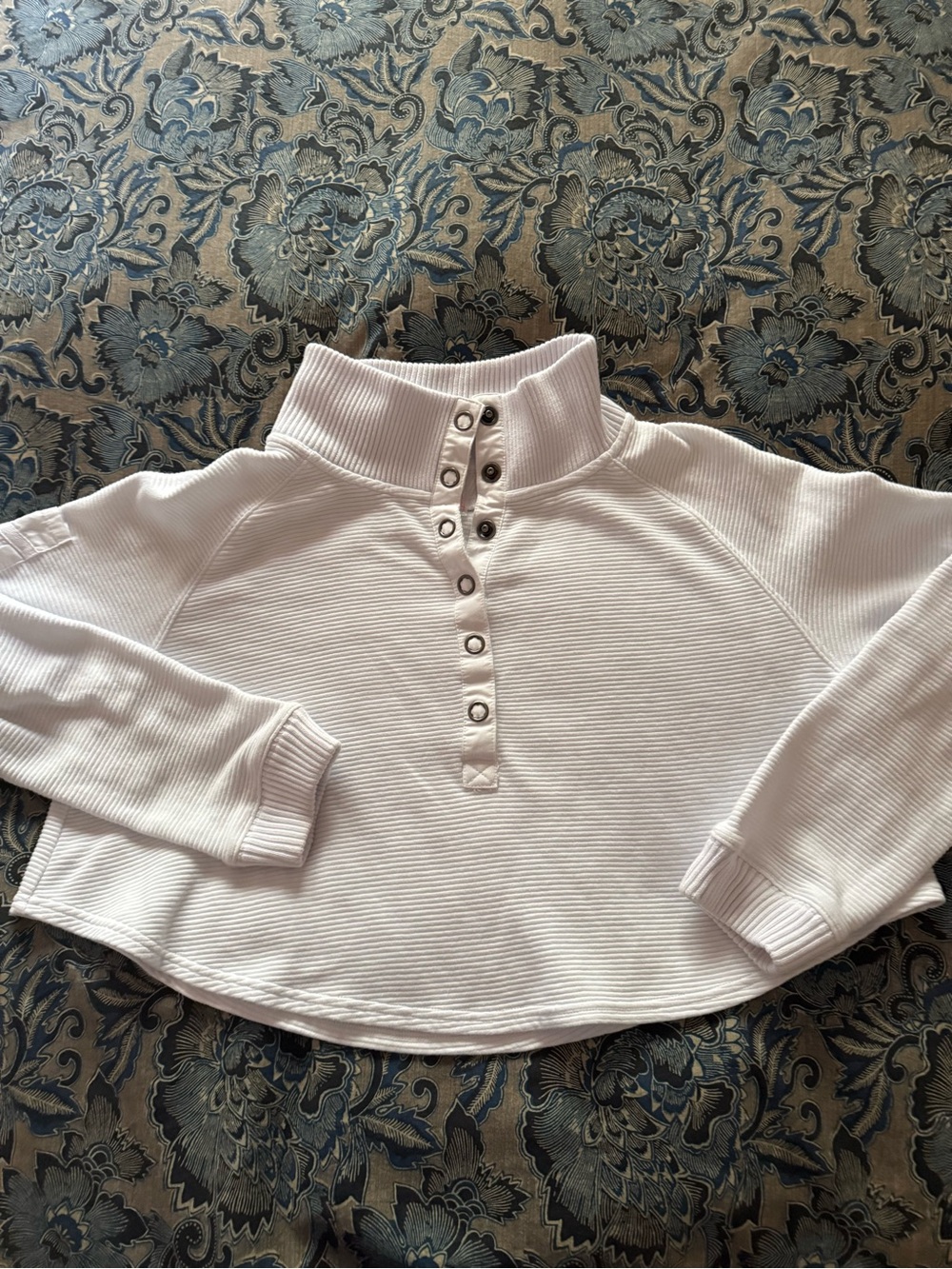 Free People So Fly Henley size. XS white